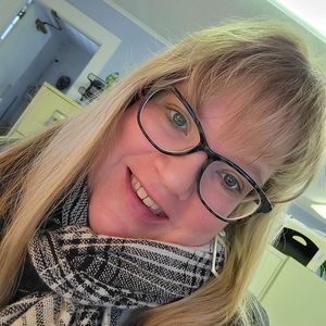 Meet your Posher, Heidi